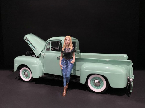Image of Car Girl in Tee Rachel Figurine for 1/24 Scale Models by American Diorama