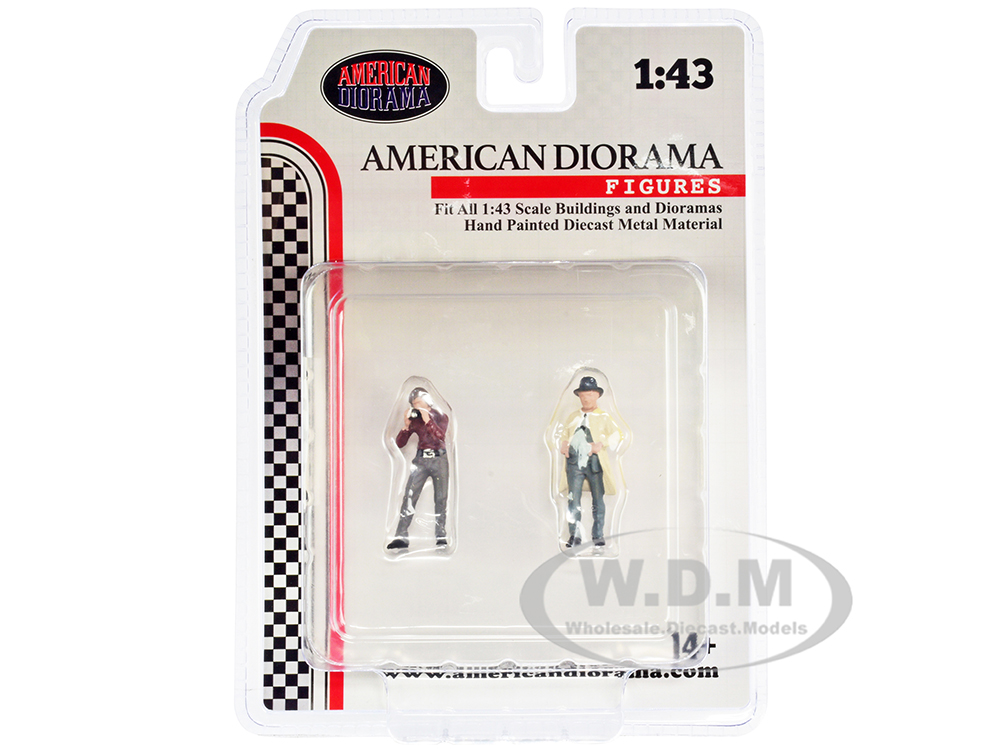 "Race Day" Two Diecast Figures Set 3 for 1/43 Scale Models by American Diorama