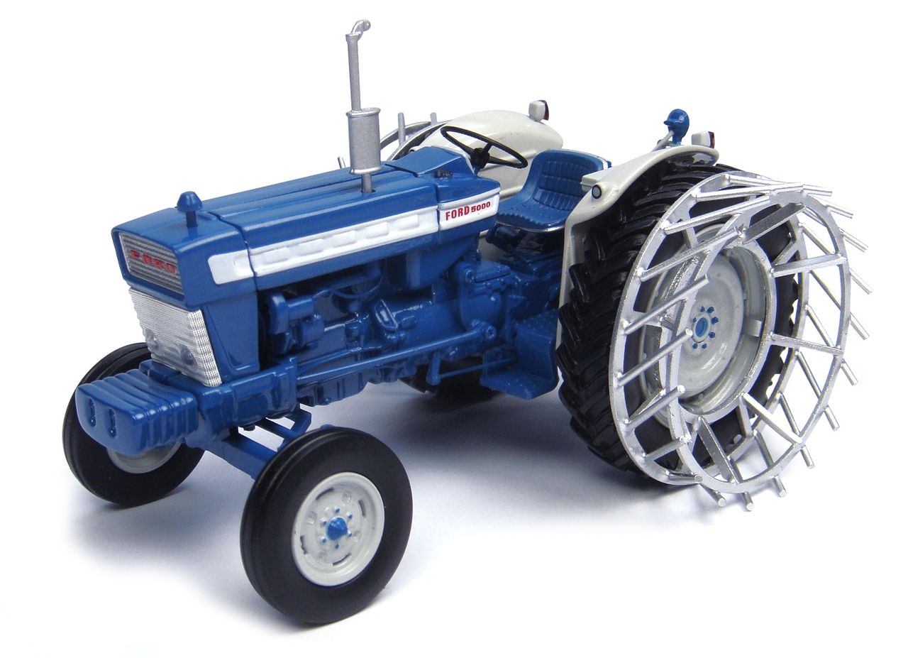 Ford 5000 with Metal Cage Wheels Tractor Limited Edition to 1500 pieces Worldwide 1/32 Diecast Model by Universal Hobbies