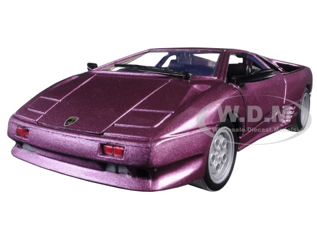 Lamborghini Diablo Purple 1/24 Diecast Model Car By Motormax