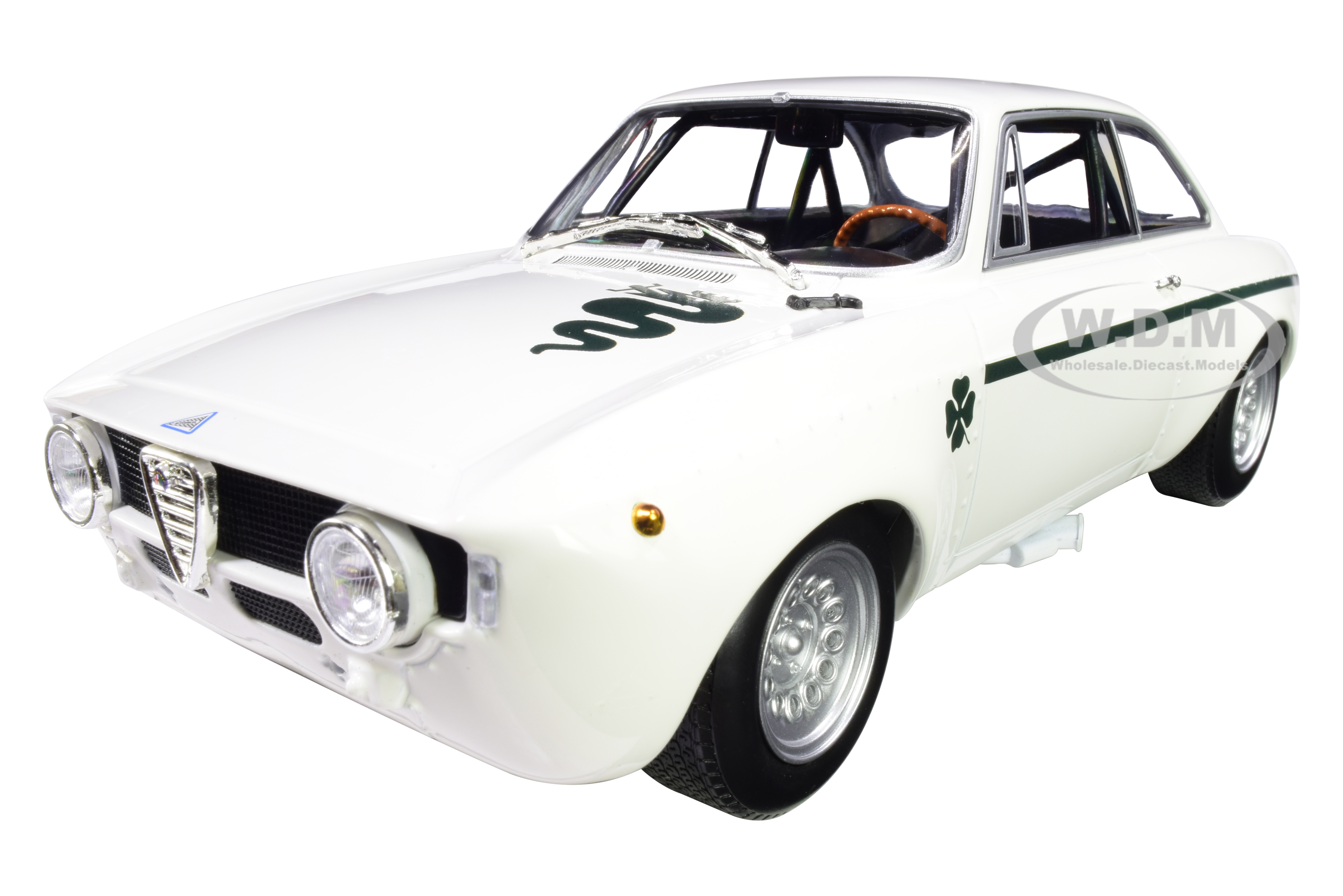 1971 Alfa Romeo Gta 1300 Junior White Limited Edition To 330 Pieces Worldwide 1/18 Diecast Model Car By Minichamps