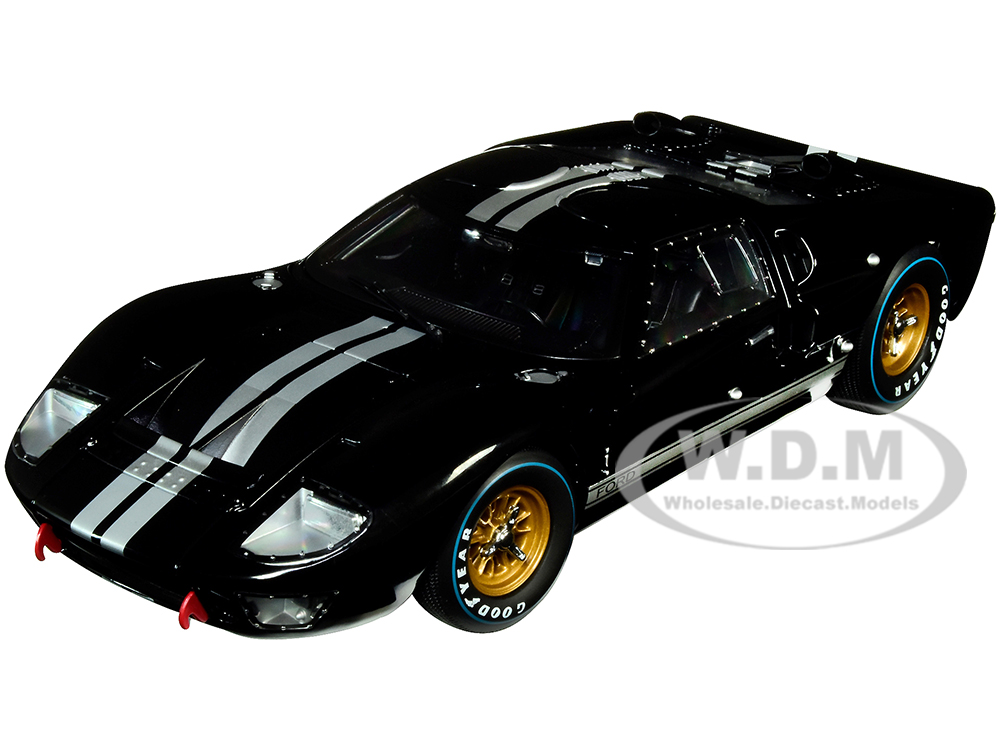 1966 Ford GT-40 Mark II Black 1/18 Diecast Model Car by Shelby Collectibles