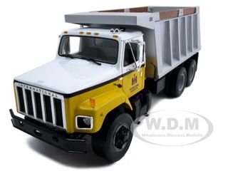 Image of International S Series Dump Truck 1/25 Diecast Model by First Gear