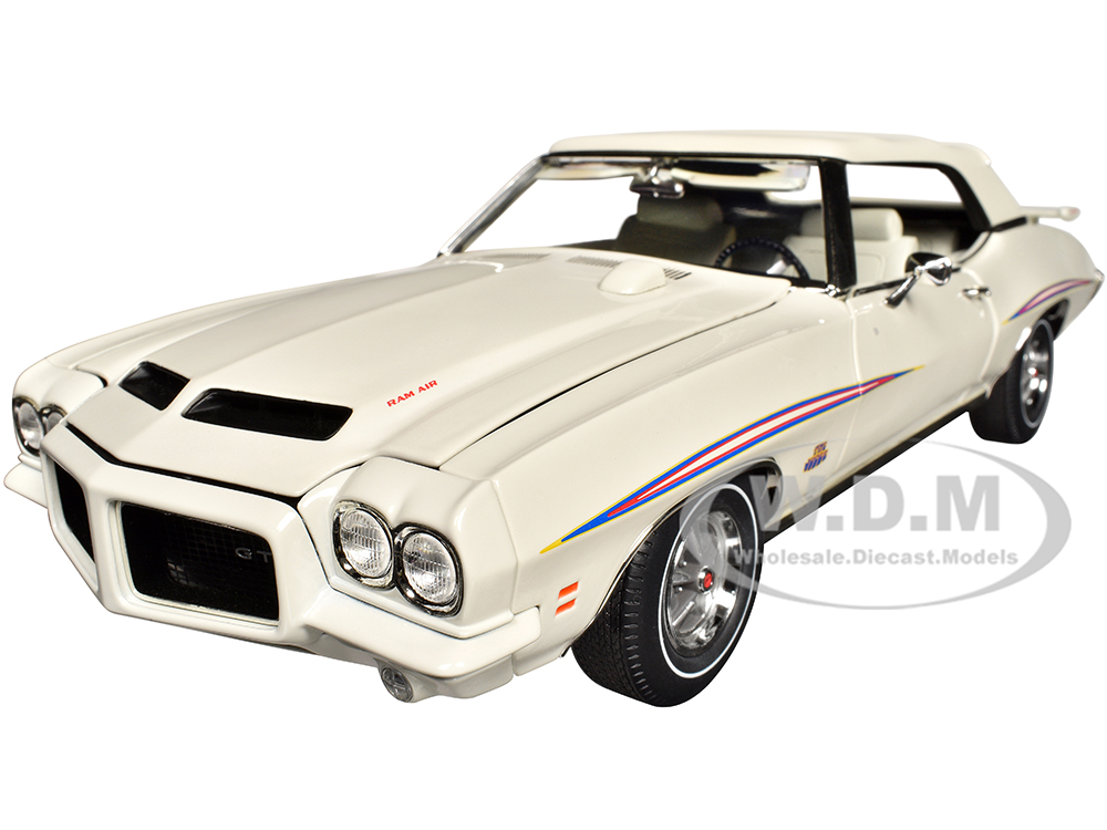 1971 Pontiac GTO Judge Convertible White with Graphics and White Interior "Last Judge Built" Limited Edition to 390 pieces Worldwide 1/18 Diecast Mod