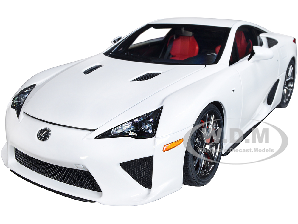 Lexus LFA Whitest White With Red And Black Interior 1/18 Model Car By Autoart