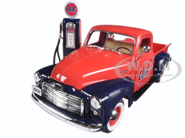 1950 Gmc 150 Pickup Truck Gulf Oil With Vintage Gas Pump 1/18 Diecast Model Car By Greenlight