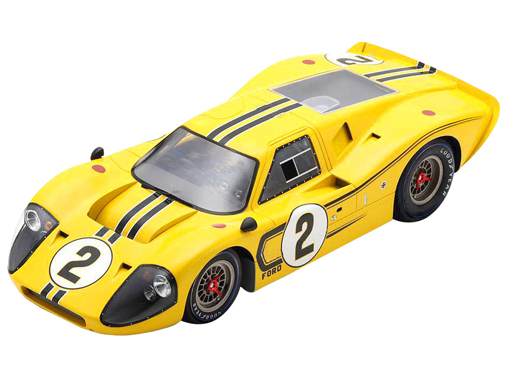 Ford GT40 MK IV #2 Bruce McLaren - Mark Donohue 24 Hours of Le Mans (1967) with Acrylic Display Case 1/18 Model Car by Spark