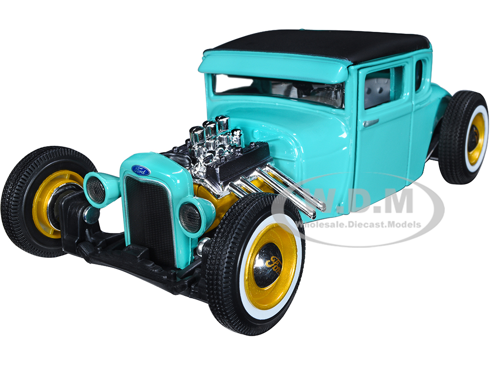 1929 Ford Model A Green with Matt Black Top Outlaws Series 1/24 Diecast Model Car by Maisto