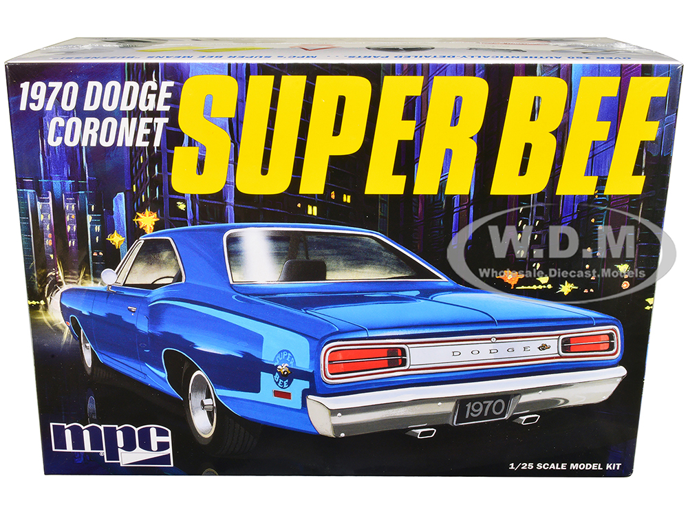 Skill 2 Model Kit 1970 Dodge Coronet Super Bee 1/25 Scale Model by AMT