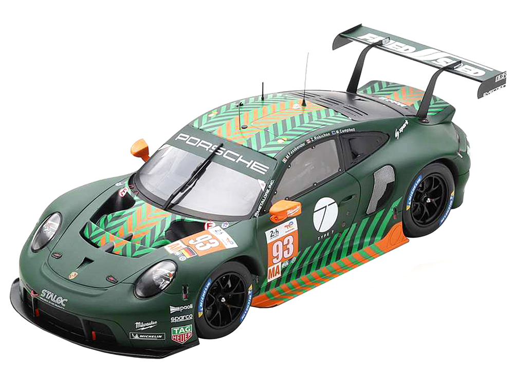 Porsche 911 RSR-19 93 Michael Fassbender - Matt Campbell - Zacharie Robichon 
