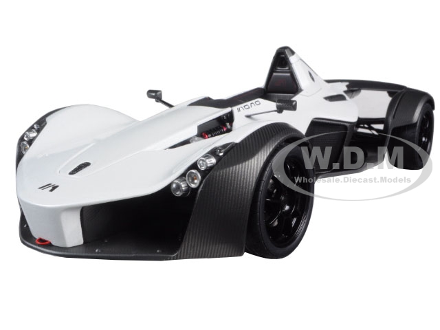 Image of BAC Mono Metallic White 1/18 Model Car by Autoart