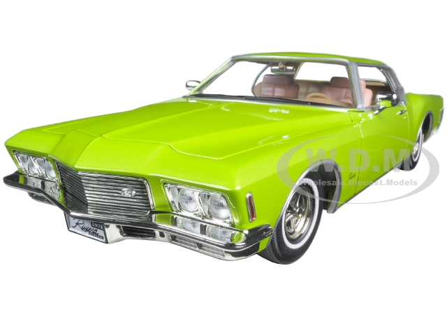 1971 Buick Riviera Gs Green 1/18 Diecast Model Car By Road Signature