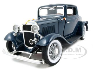 1932 Ford 3 Window Coupe Blue Metallic 1/18 Diecast Model Car by Road Signature