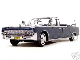 Image of 1961 Lincoln X-100 Kennedy Limousine Blue with Flags 1/24 Diecast Model Car by Road Signature