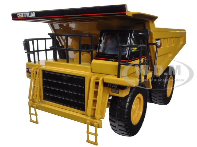 CAT Caterpillar 777D Off Highway Dump Truck with Operator Core Classics Series 1/50 Diecast Model by Diecast Masters