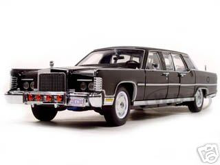 1972 Lincoln Continental Reagan Limousine Black 1/24 Diecast Model Car By Road Signature