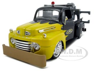 1948 Ford F1 Wrecker Tow Truck Yellow/Black 1/25 Diecast Model by Maisto