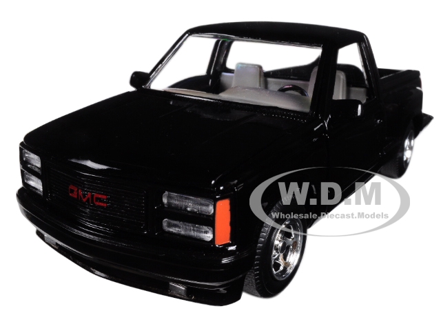 1992 GMC Sierra GT Black Pickup Truck 1/24 Diecast Model by Motormax