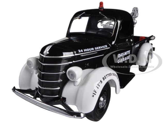 Image of 1938 International D-2 Pickup Truck with Tow Wrecker Boom 1/25 Diecast Model by First Gear