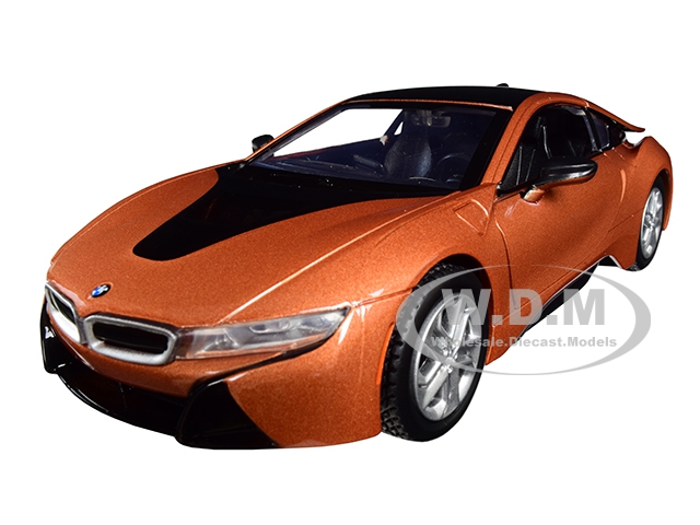 2018 BMW i8 Coupe Metallic Orange with Black Top 1/24 Diecast Model Car by Motormax