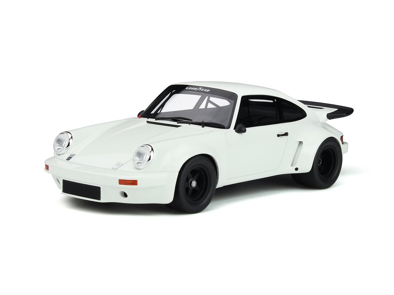 Porsche 911 3.0 Rsr Grand Prix White With Black Wheels Limited Edition To 999 Pieces Worldwide 1/18 Model Car By Gt Spirit