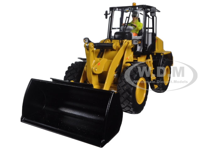 CAT Caterpillar 910K Wheel Loader with Operator High Line Series 1/32 Diecast Model by Diecast Masters