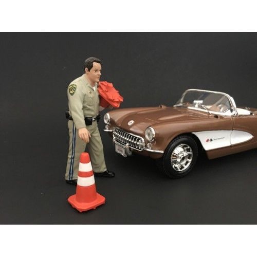 Image of Highway Patrol Officer Collecting Cones Figurine / Figure For 118 Models by American Diorama