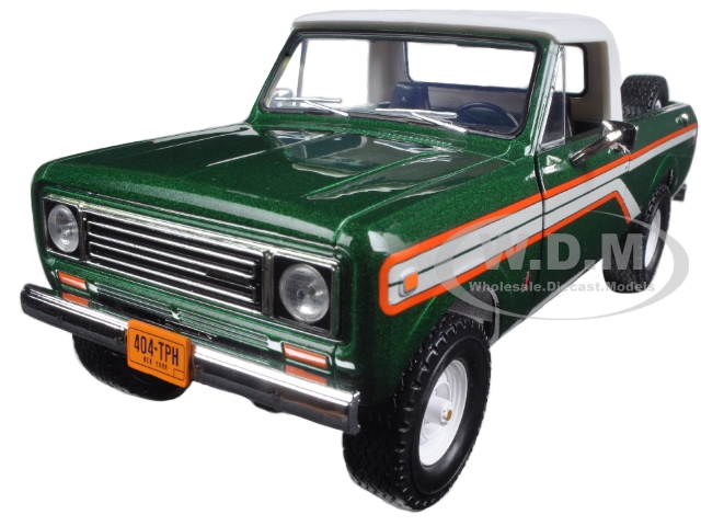 Image of 1979 International Scout Terra Pickup Truck Emerald Green 1/25 Diecast Model Car by First Gear
