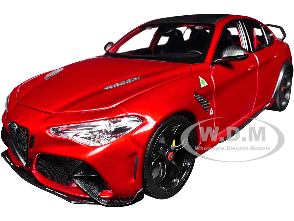 Alfa Romeo Giulia GTAm Red Metallic with Carbon Top 1/18 Diecast Model Car by Bburago