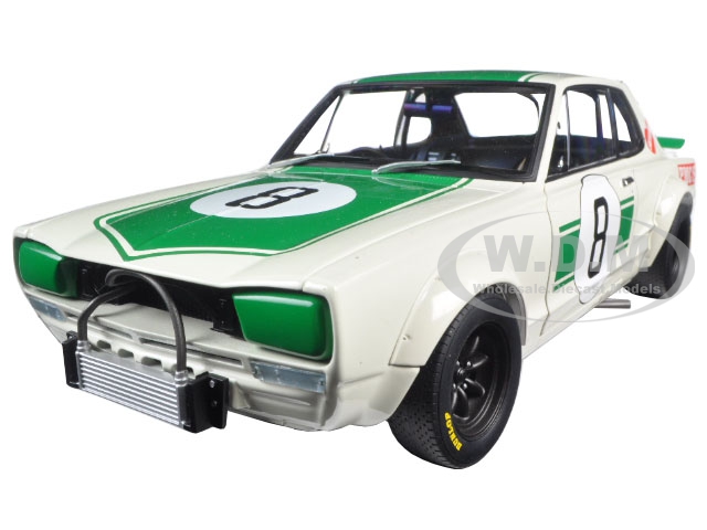 Image of Nissan Skyline GT-R (KPGC10) Racing 1971 Masahiro Hasemi 8 Japan GP 2nd Place 1/18 Diecast Model Car by Autoart