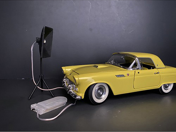 Image of Photographer Lighting Kit Set of 2 Lights for 1/18 Scale Models by American Diorama