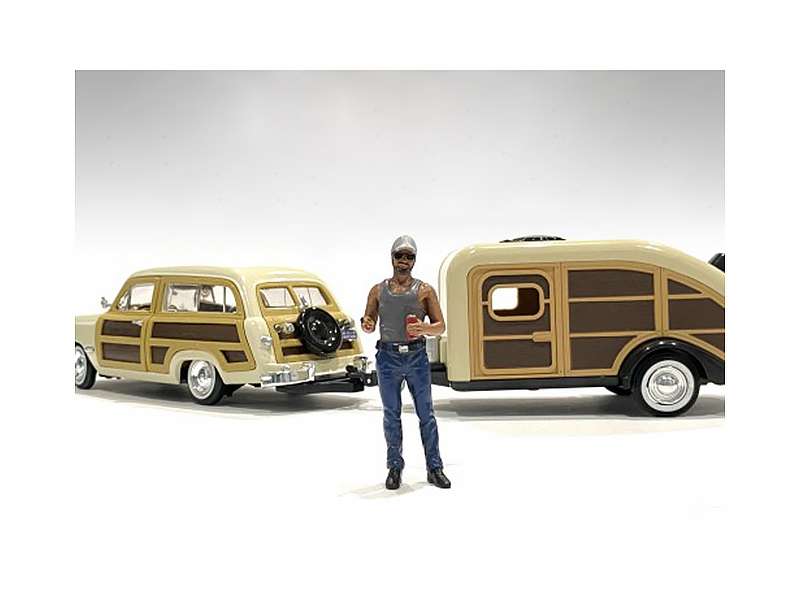 "Campers" Figure 5 for 1/24 Scale Models by American Diorama