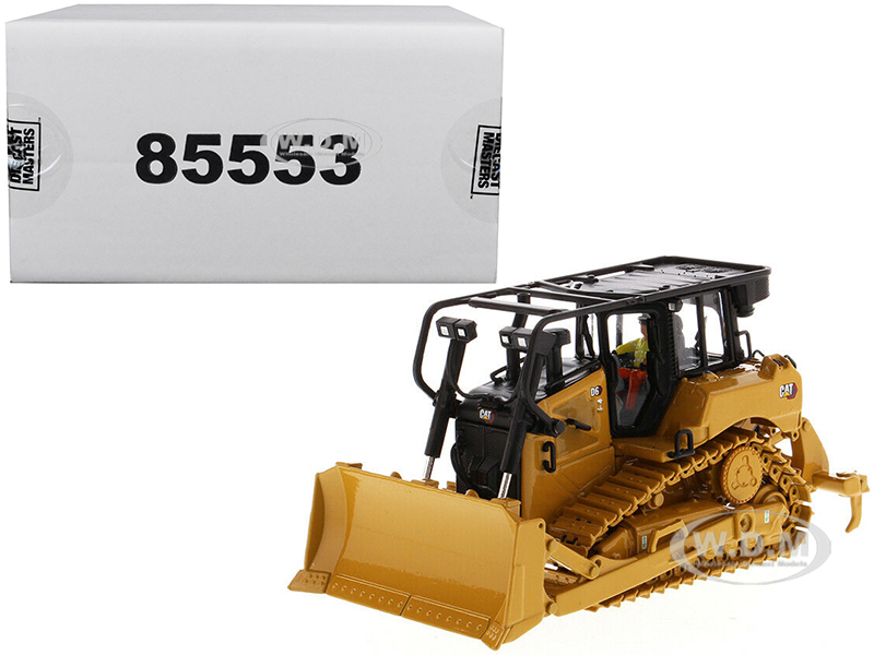 CAT Caterpillar D6 Track Type Tractor Dozer with SU Blade and Operator High Line Series 1/50 Diecast Model by Diecast Masters