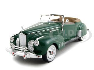 1941 Packard Darrin One Eighty Green 1/32 Diecast Car Model By Signature Models