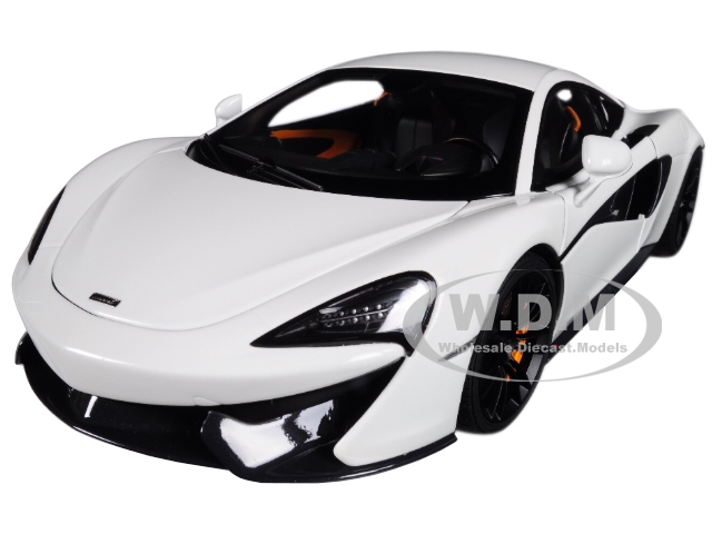 Mclaren 570s White With Black Wheels 1/18 Model Car By Autoart