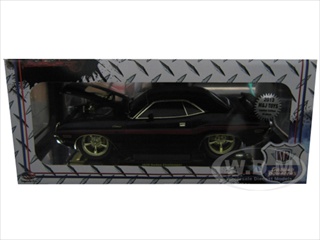 Image of 1970 Dodge Challenger R/T Black "Chase Car" with Gold Trim 1/18 Diecast Model Car by M2 Machines