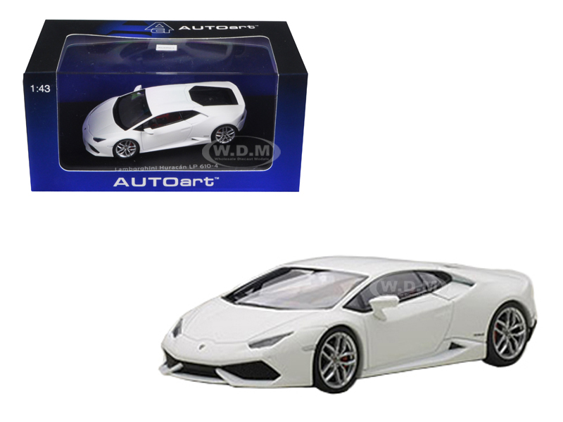 Image of Lamborghini Huracan LP610-4 Matt White / Bianco Canopus 1/43 Diecast Model Car by Autoart