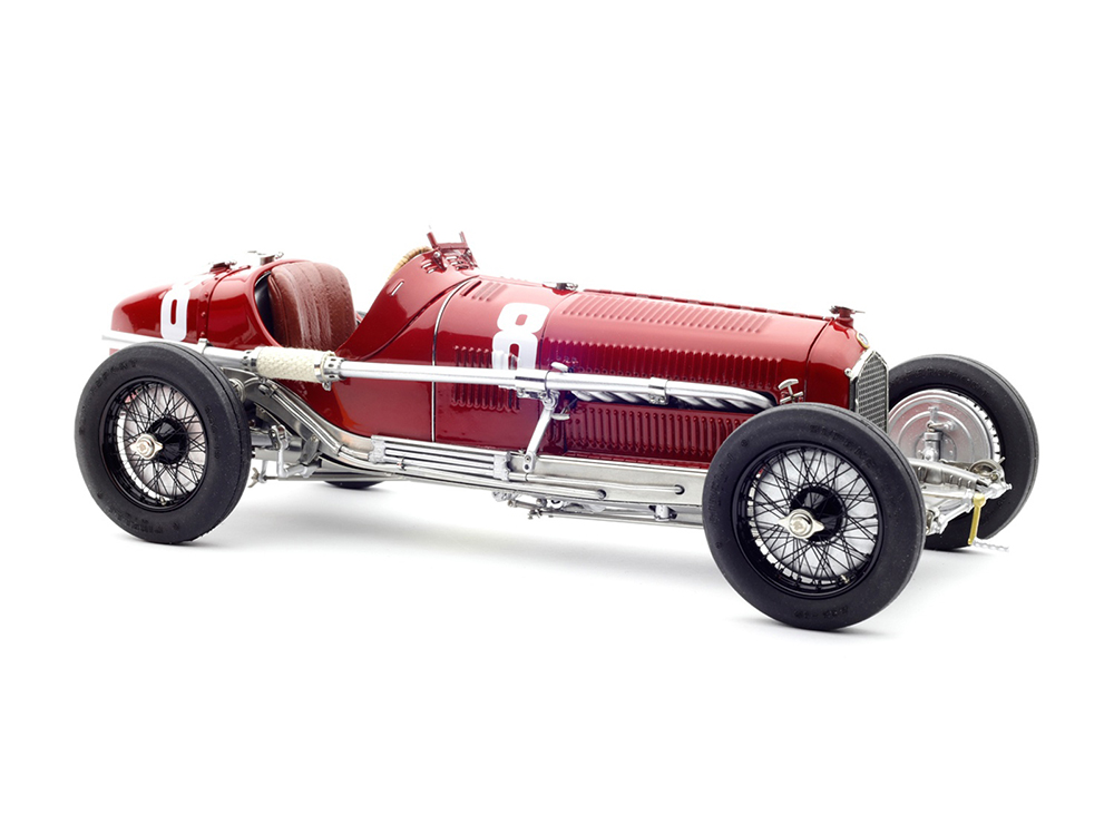 Alfa Romeo Tipo B (P3) 8 Tazio Nuvolari Winner "Italian Grand Prix" (1932) 1/18 Diecast Model Car by CMC