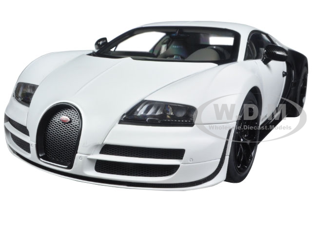 Bugatti Veyron Super Sport Pur Blanc Edition 1/18 Diecast Model Car By Autoart