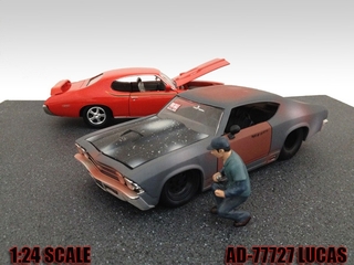 Mechanic Lucas Figure For 124 Diecast Model Cars By American Diorama