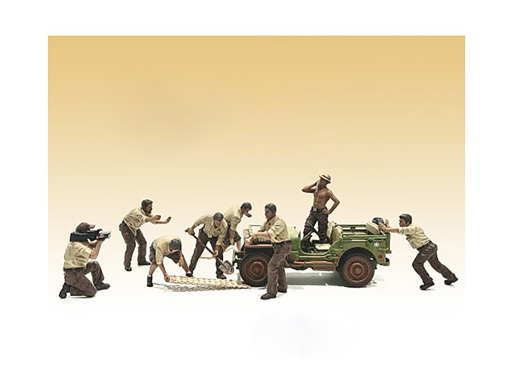 "4X4 Mechanic" 8 piece Figure Set for 1/18 scale models by American Diorama