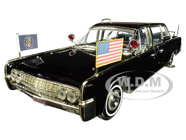 1961 Lincoln X-100 Limousine Quick Fix With Flags 1/24 Diecast Model Car By Road Signature