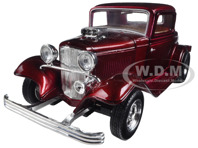 1932 Ford Coupe Burgundy 1/24 Diecast Model Car By Motormax