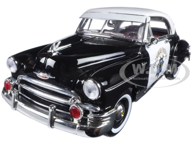 Image of 1950 Chevrolet Bel Air "California Highway Patrol" (CHP) Black and White 1/18 Diecast Model Car by Motormax