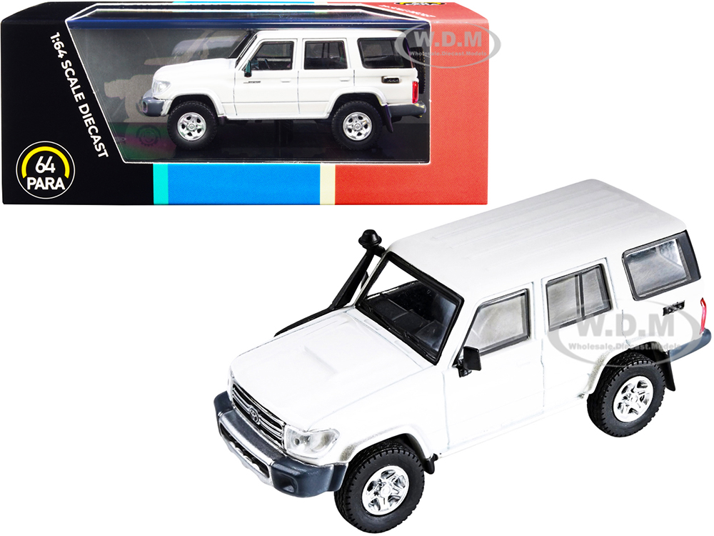 Toyota Land Cruiser 76 French Vanilla Pearl White 1/64 Diecast Model Car By Paragon Models