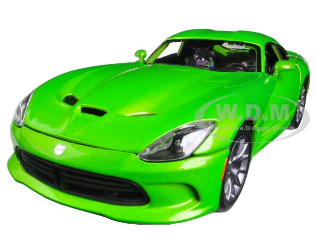 2013 Dodge Viper GTS Green 1/18 Diecast Car Model by Maisto