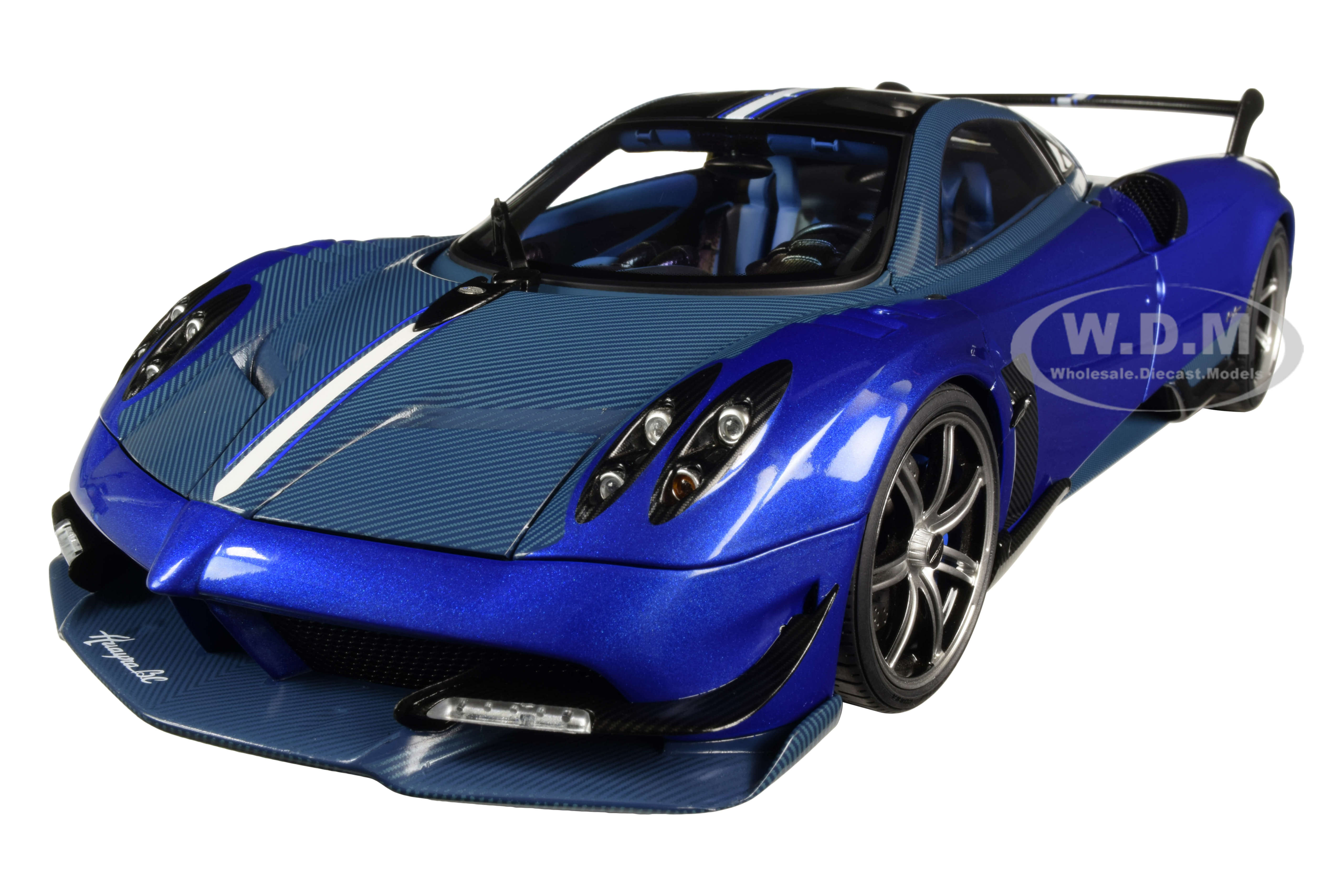 Pagani Huayra BC Blu Francia / Candy Blue Metallic with Carbon Accents 1/18 Model Car by Autoart