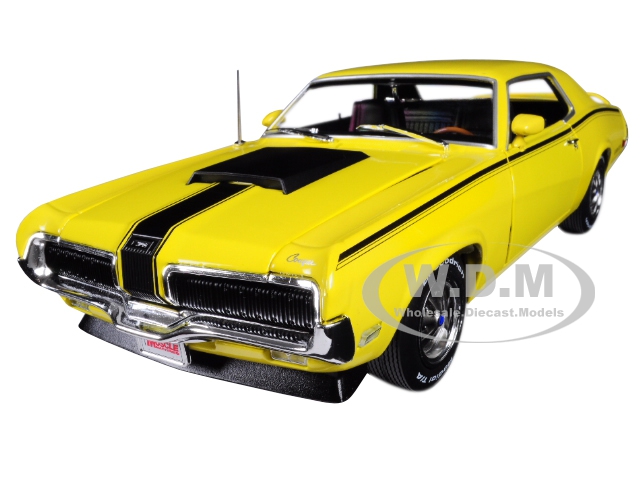1970 Mercury Cougar Eliminator Competition Yellow With Black Stripes "hemmings Muscle Machines" Magazine (october 2004) Cover Car Limited Edition To