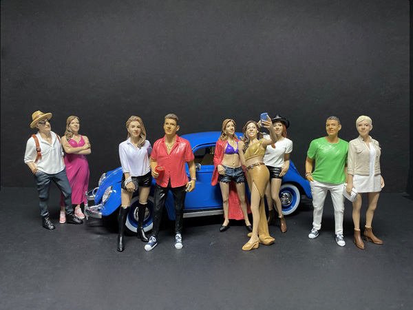 "partygoers" 9 Piece Figurine Set For 1/24 Scale Models By American Diorama