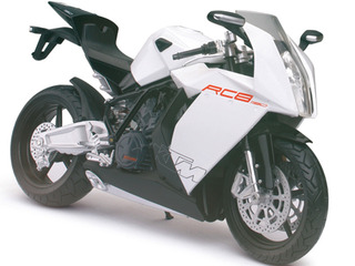 KTM RC8 White Motorcycle Model 1/12 by Automaxx